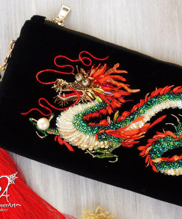 Luxury chinese dragon beaded velvet clutch